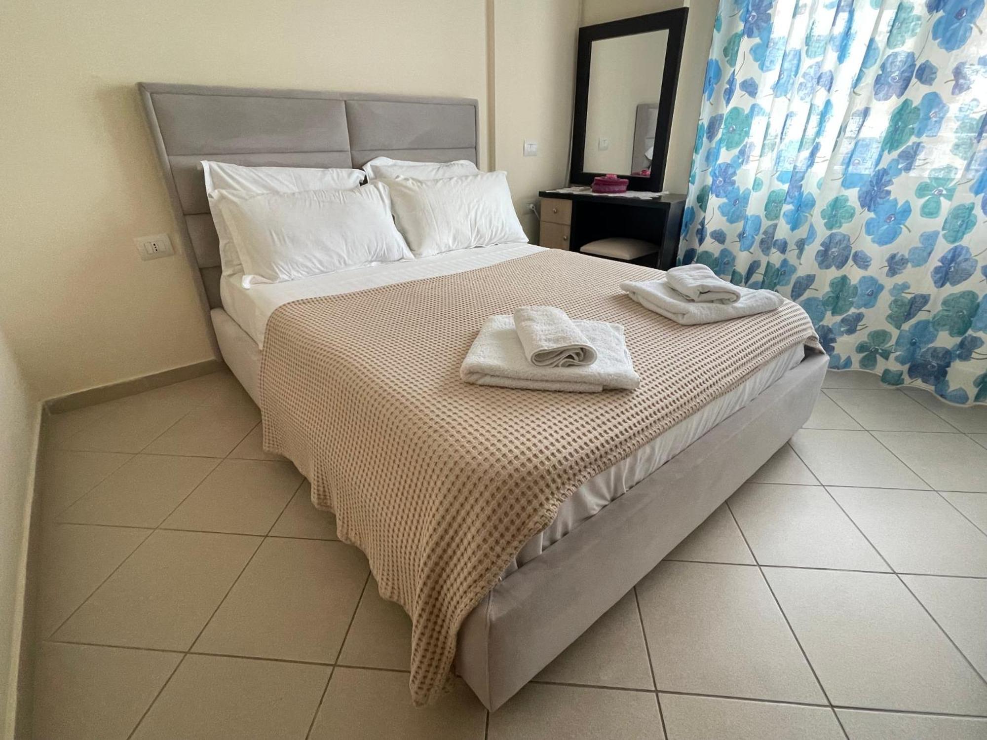 Ioanian Blue Apartament Himare Ngoại thất bức ảnh